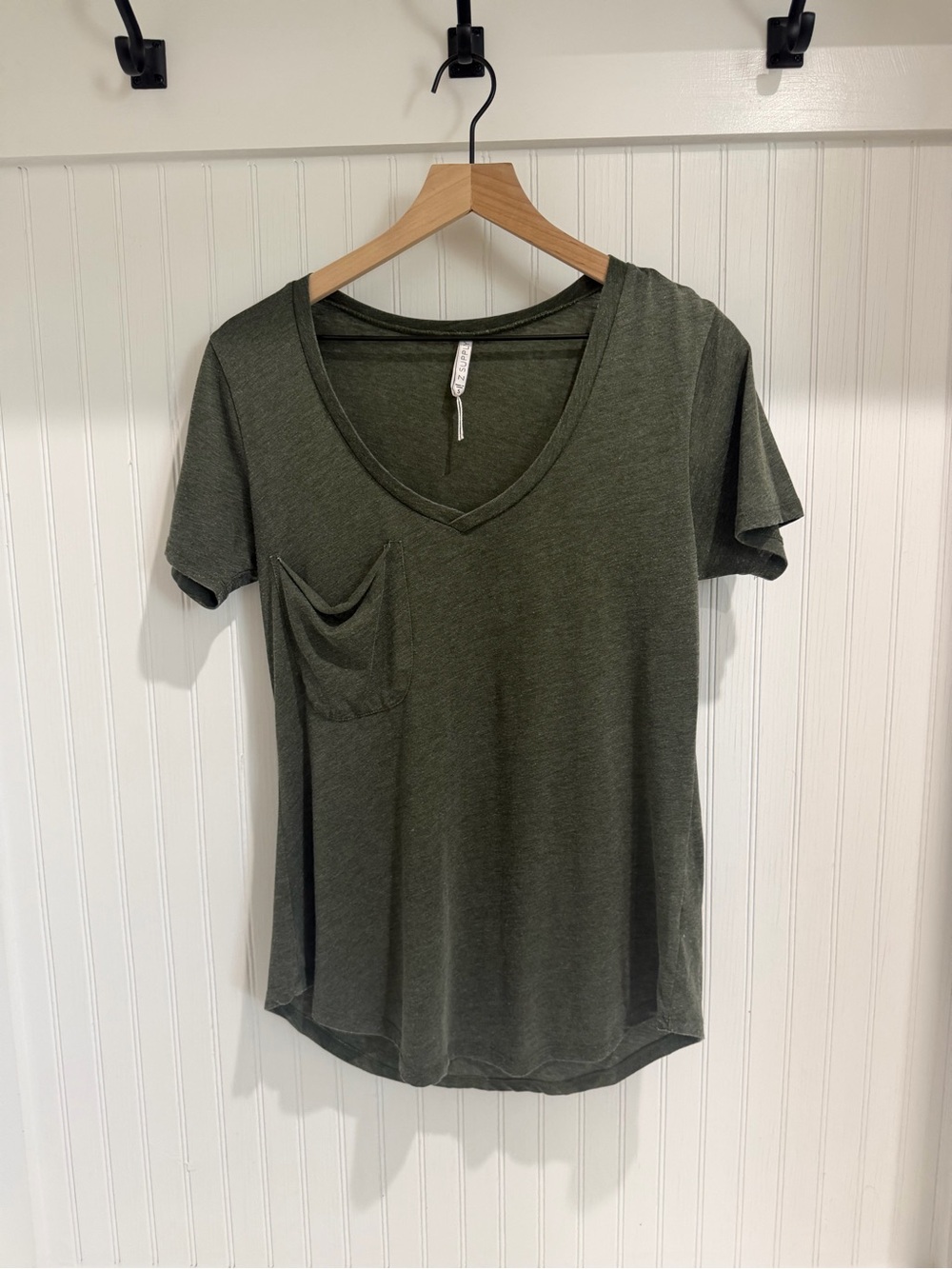 💚 Z Supply Olive Green Pocket Tee